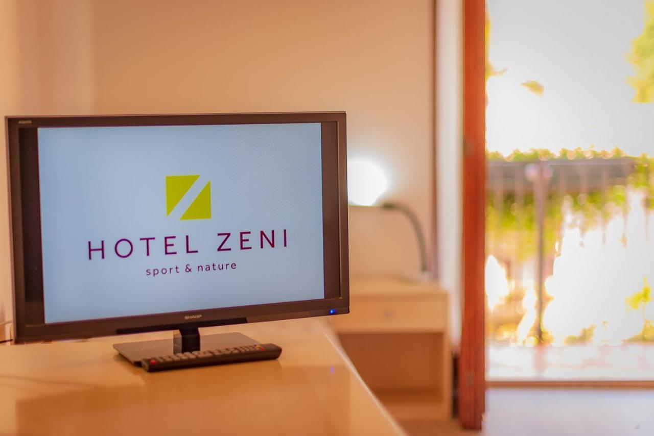 Hotel Zeni Brentonico Zewnętrze zdjęcie