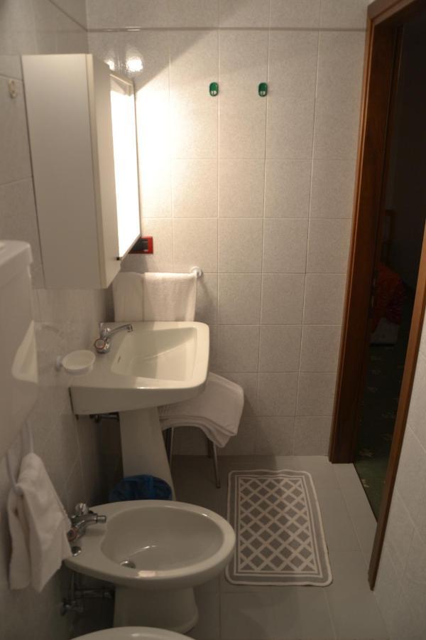 Hotel Zeni Brentonico Zewnętrze zdjęcie